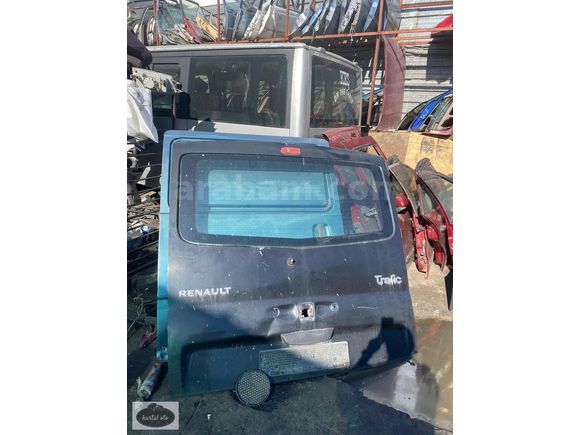 Renault trafic bagaj kapağı