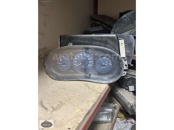 Renault kangoo gösterge paneli