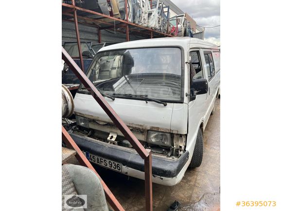Mazda E 2200 tüm yedek parçaları