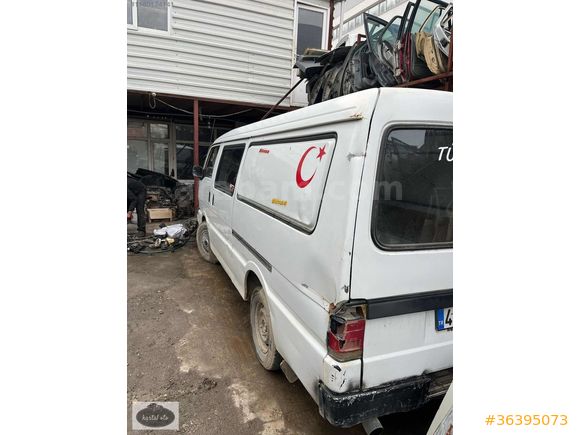 Mazda E 2200 tüm yedek parçaları