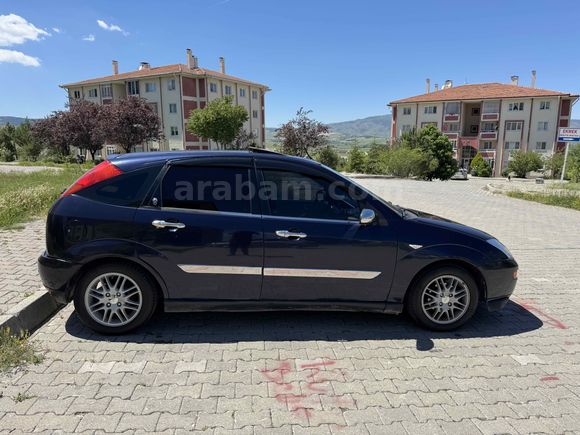 FORD FOCUS 1.6 CHİA PAKET SANROOFLU