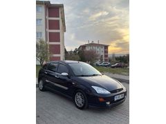 FORD FOCUS 1.6 CHİA PAKET SANROOFLU