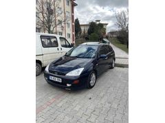 FORD FOCUS 1.6 CHİA PAKET SANROOFLU