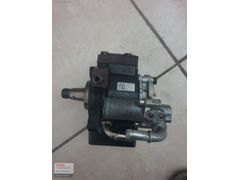03L130755 1.6TDİ CAY MAZOT POMPASI VOLKSWAGEN CADDY 2012-2015