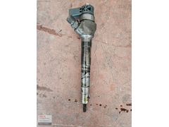 03L130277J-03L130277Q 2.0TDİ CRAFTER ÇIKMA ORİJİNAL ENJEKTÖR