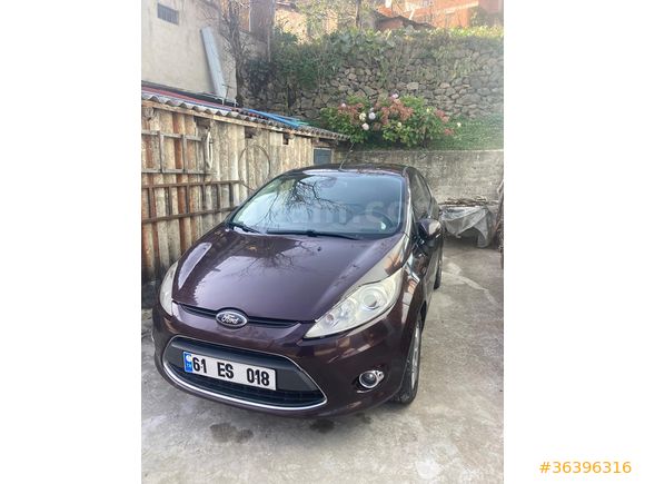 Sahibinden Ford Fiesta 1.4 TDCi Titanium X 2011 Model 