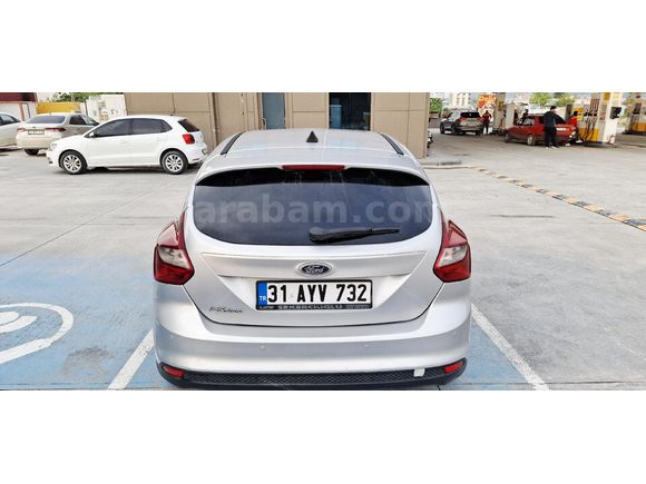 YENİ MUAYENELİ BAKIMLI VE MASRAFSIZ FOCUS