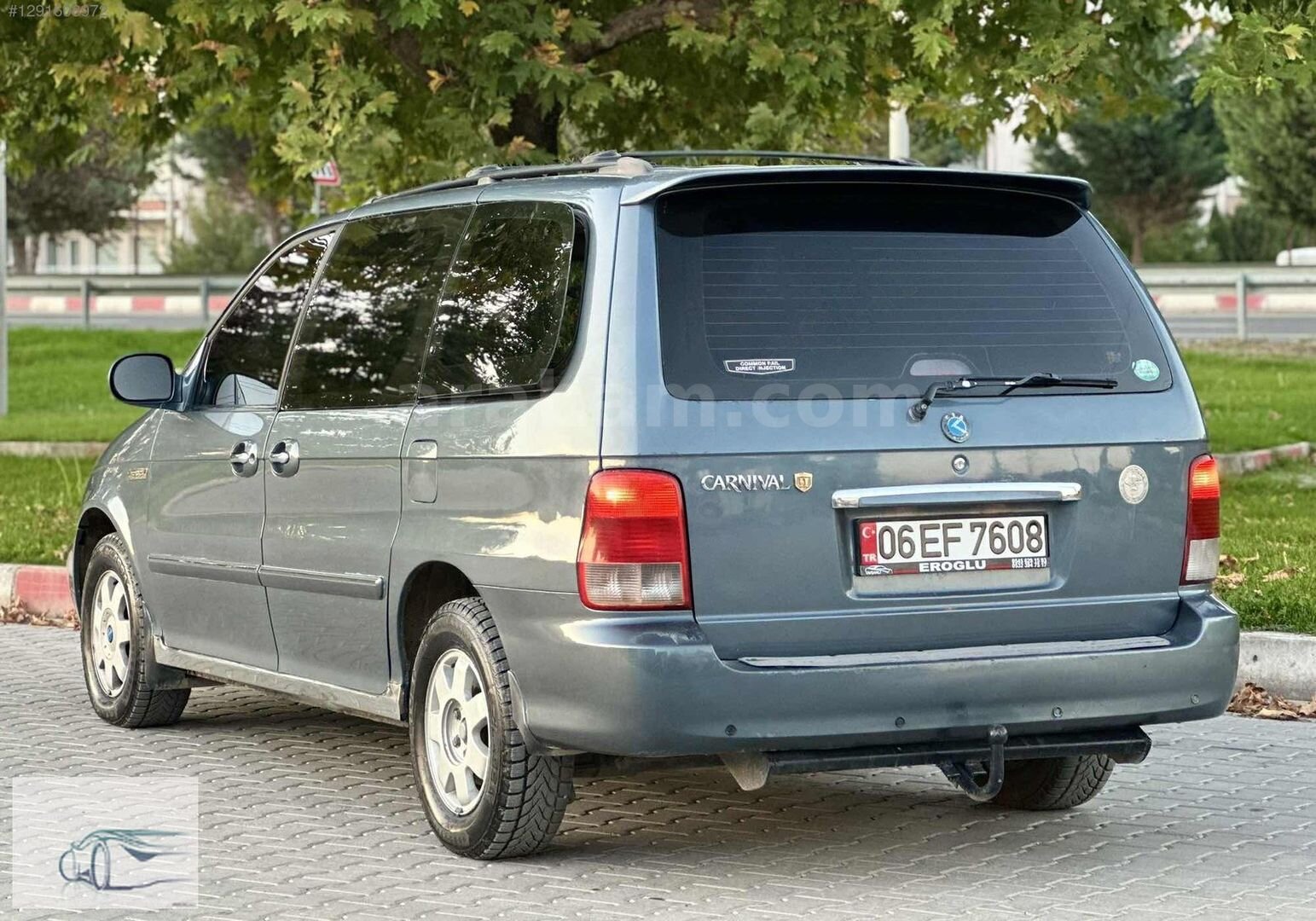 Galeriden Kia Carnival 2.9 CRDi Premium 2002 Model Kütahya 217.000 km Mavi 6