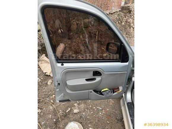 Sahibinden Renault Kangoo Multix 1.5 dCi Authentique 2007 Model  266.000 km Gri