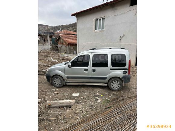 Sahibinden Renault Kangoo Multix 1.5 dCi Authentique 2007 Model  266.000 km Gri