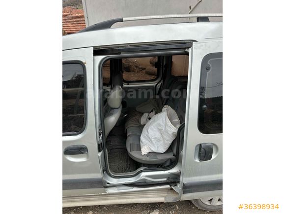 Sahibinden Renault Kangoo Multix 1.5 dCi Authentique 2007 Model  266.000 km Gri