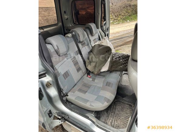 Sahibinden Renault Kangoo Multix 1.5 dCi Authentique 2007 Model  266.000 km Gri