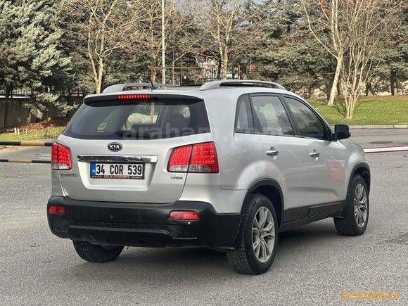 2011 MODEL KİA SORENTO 4X4 FUL+FUL OTOMATİK CAMTAVAN+ISITMA