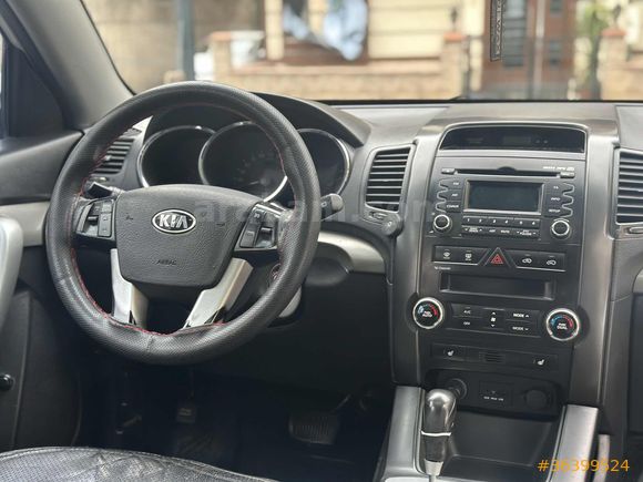 2011 MODEL KİA SORENTO 4X4 FUL+FUL OTOMATİK CAMTAVAN+ISITMA
