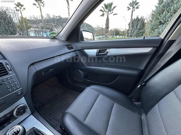 ULS MOTORS'DAN TR'DE TEK-MERCEDES C200 KOMPRESSOR- DÜŞÜK KM