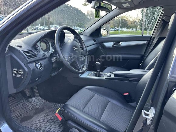 ULS MOTORS'DAN TR'DE TEK-MERCEDES C200 KOMPRESSOR- DÜŞÜK KM