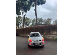 Galeriden Hyundai i20 1.4 CRDi Team 2012 Model İzmir