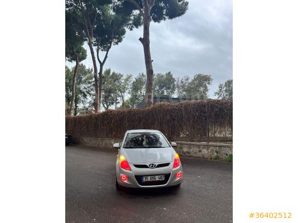 Galeriden Hyundai i20 1.4 CRDi Team 2012 Model İzmir