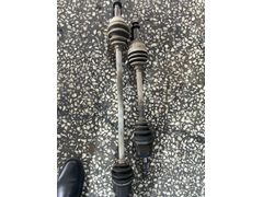 hyundai elendra 1.6 1996 2000  model manuvel aks 