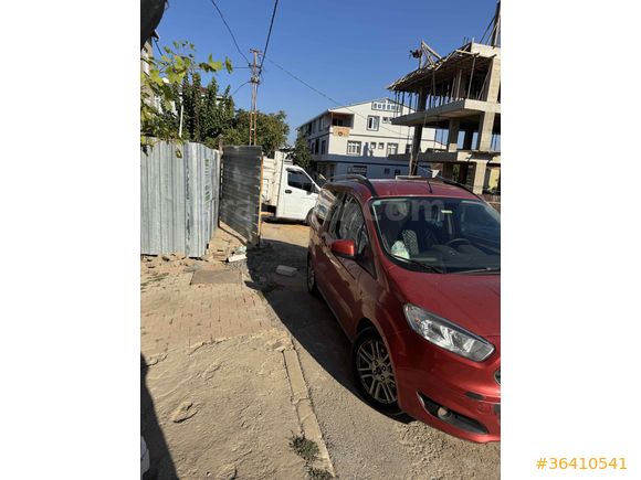 Sahibinden Ford Tourneo Courier 1.6 TDCi Titanium Plus 2014 Model  241.000 km Bordo