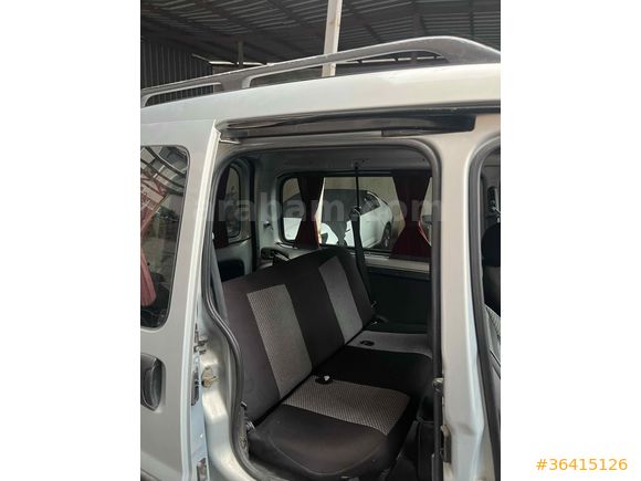 Sahibinden Renault Kangoo 1.4 RNA 2000 Model 