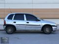 YUNUS OTOMOTİV'DEN 1999 Opel Corsa 1.4 GLS