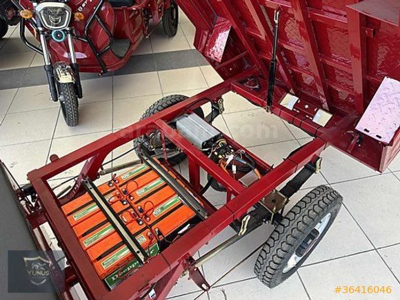 YUNUS MOTORS'dan Regal Raptor 3 Tekerli Kasalı Moped