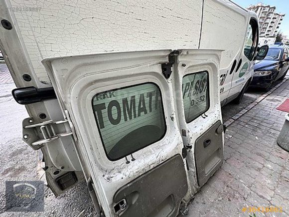 OPEL VİVARO - RENAULT TRAFİC HATASIZ KAPI
