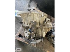 Renault Master 3 6 ileri 2.3 önden çeker garantili şanzıman