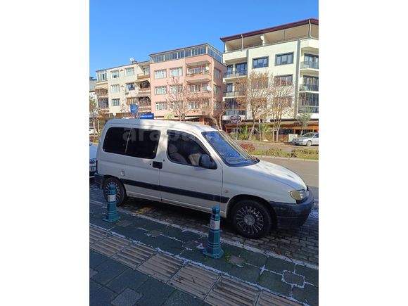 Sahibinden Peugeot Partner 1.9 D Combi 2000 Model