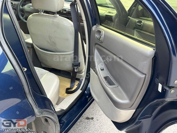 TÜRKİYE'DEKİ EN İYİSİ 2005 MODEL 2.7 FULL+FULL CHRYSLER SEBRİNG