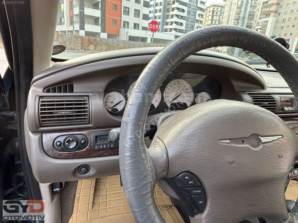 TÜRKİYE'DEKİ EN İYİSİ 2005 MODEL 2.7 FULL+FULL CHRYSLER SEBRİNG