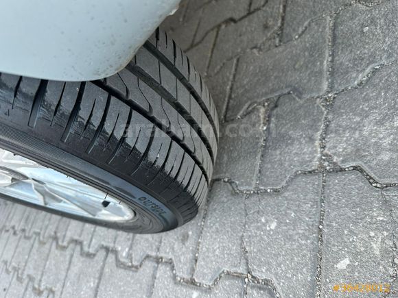Sahibinden Renault Clio 1.4 Authentique 2005 Model