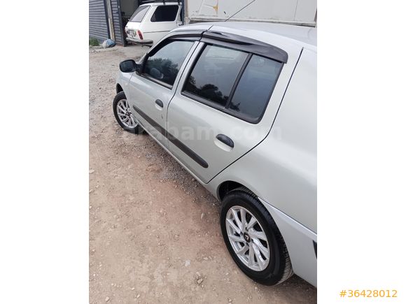 Sahibinden Renault Clio 1.4 Authentique 2005 Model