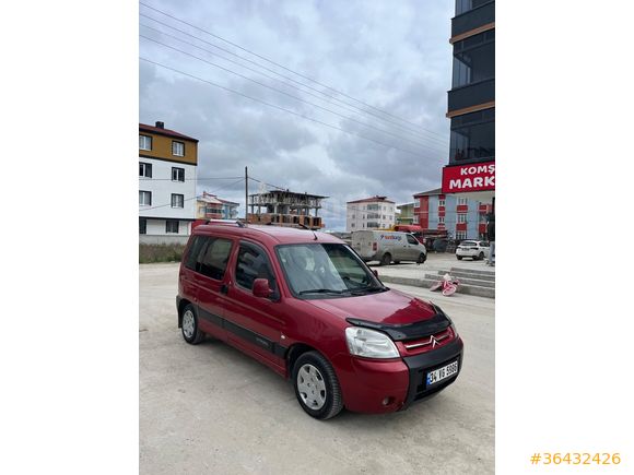 Sahibinden Citroen Berlingo 1.9 D X 2004 Model  266.000 km Kırmızı