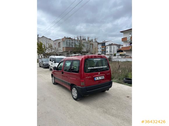 Sahibinden Citroen Berlingo 1.9 D X 2004 Model  266.000 km Kırmızı