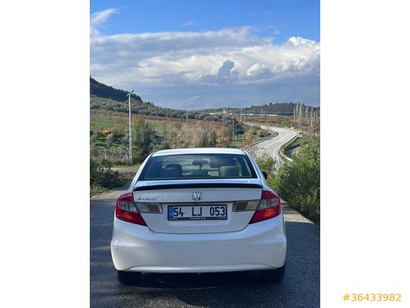 Sahibinden Honda Civic 1.6 i-VTEC Eco Premium 2014 Model