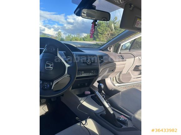 Sahibinden Honda Civic 1.6 i-VTEC Eco Premium 2014 Model