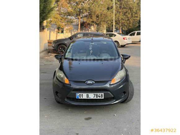 Sahibinden Ford Fiesta 1.25 Trend 2009 Model  226000 km Füme