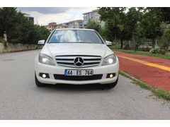 Mercedes  C 180 1.6 Motor 156 ps  5 İleri Otomatik Kompressor BlueEfficiency Fascination