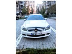 Mercedes  C 180 1.6 Motor 156 ps  5 İleri Otomatik Kompressor BlueEfficiency Fascination