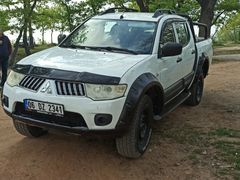 Sahibinden Tramersiz 122 bin KM Mitsubishi L 200 4x4 Invite 2013 Model 
