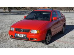bütün akşamları eksiksiz çalışan özel seri sunroof klima ABS herşey var orijinalden tertemiz 100hp polo classic