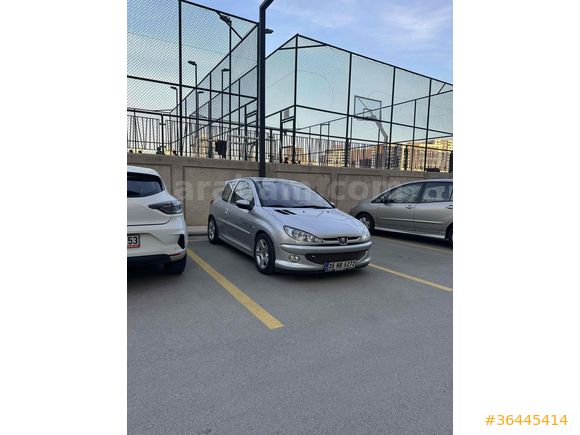 Sahibinden Peugeot 206 1.6 Quicksilver 2004 Model 