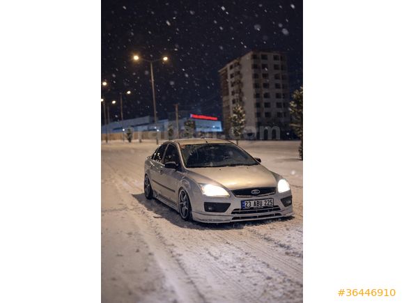 Sahibinden Ford Focus 1.6 Trend 2005 Model
