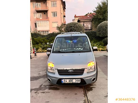 Sahibinden Ford Tourneo Connect 1.8 TDCI GLX 2012 Model