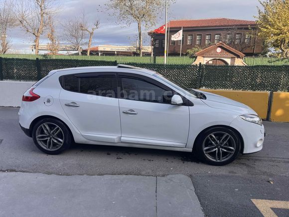 Sahibinden Renault Megane 1.5 dCi Privilege  Sunroof 2012 Model 