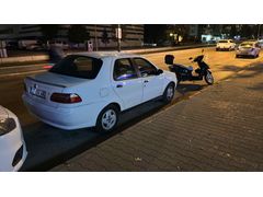 Sahibinden Fiat Albea Sole 1.3 Multijet Dynamic 2009 Model  325.000 km Beyaz