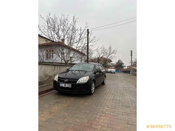 Sahibinden Opel Astra 1.4 Essentia 2004 Model  332.000 km Siyah