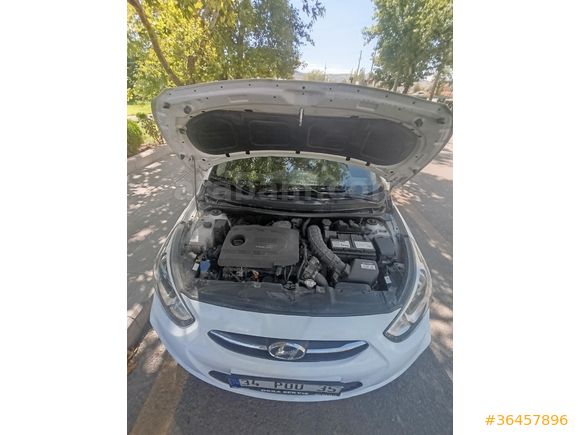 Sahibinden Hyundai Accent Blue 1.6 CRDI Mode 2015 Model